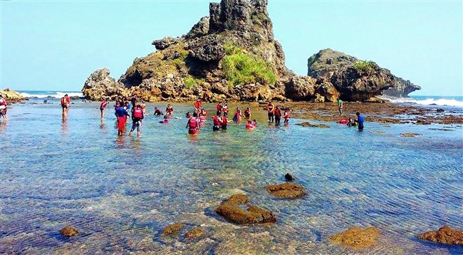 Pantai Nglambor
